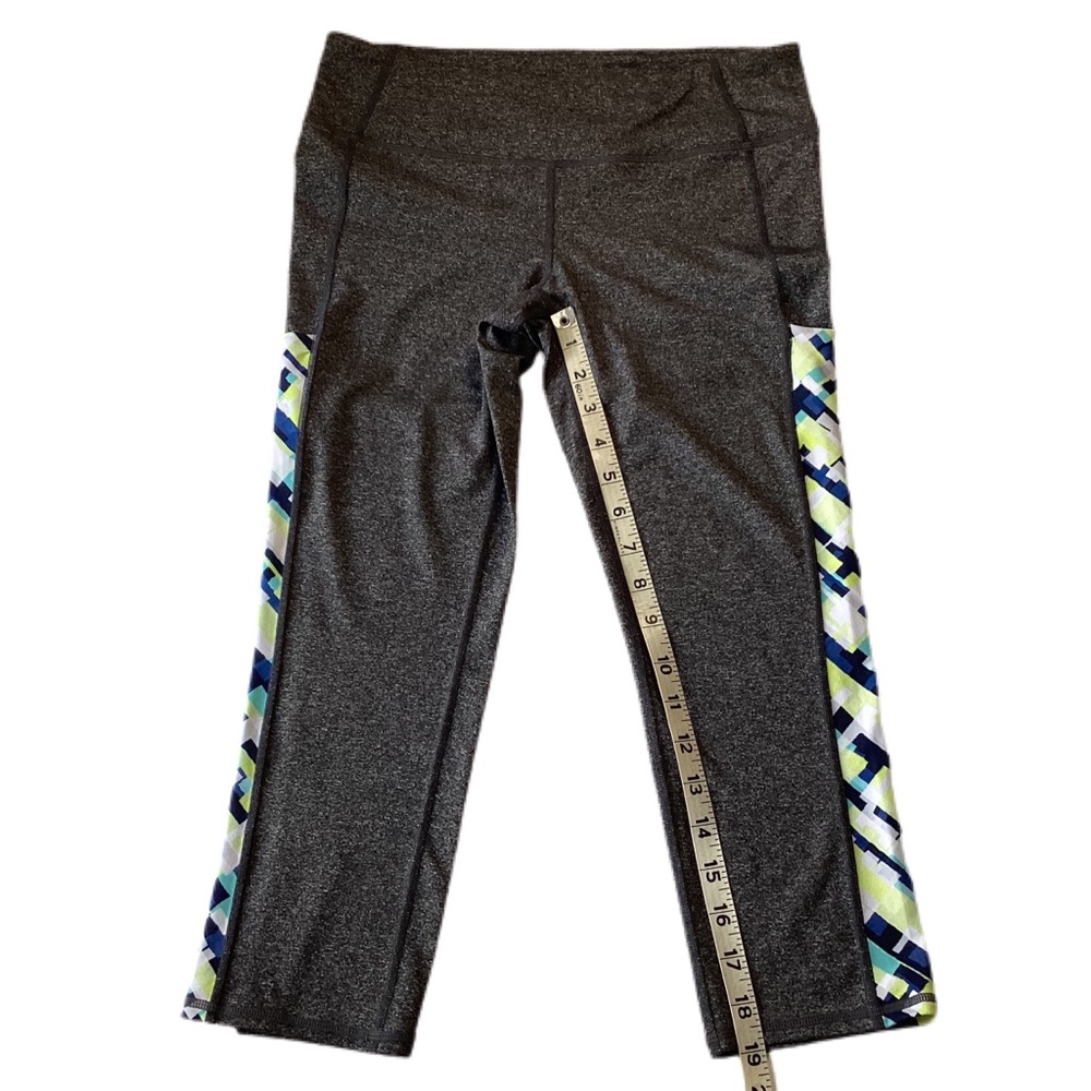 ‼️SOLD‼️ Gap Fit Womens Gfast Capri SM Leggings - Picture 5 of 9